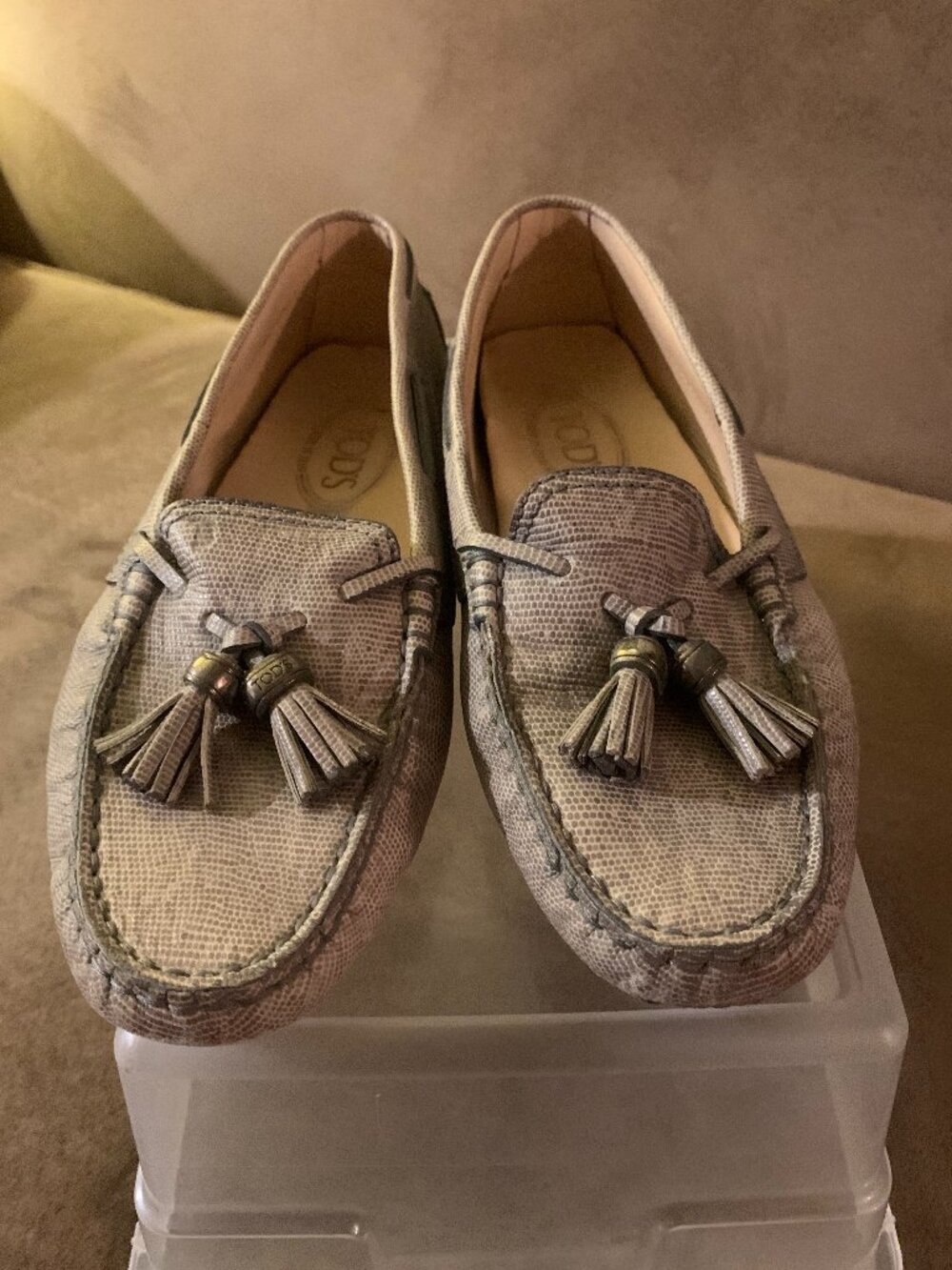 Tod’s Italy Lizard Embossed Leather Gommino Tassel Driving Loafers 36 1/2